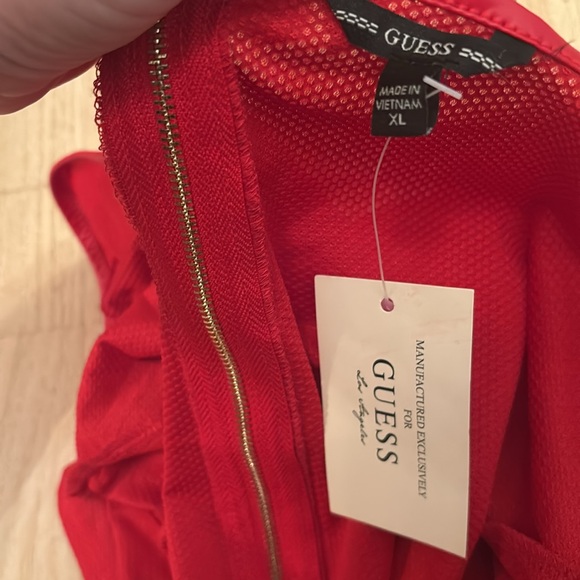 NWT Guess Red Corset Style Long-Sleeved Crop Top size XL - Picture 3 of 4